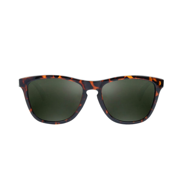 Ryan in Leopard + Black Sunglasses Wayfarers - GETSUNNIES CANADA